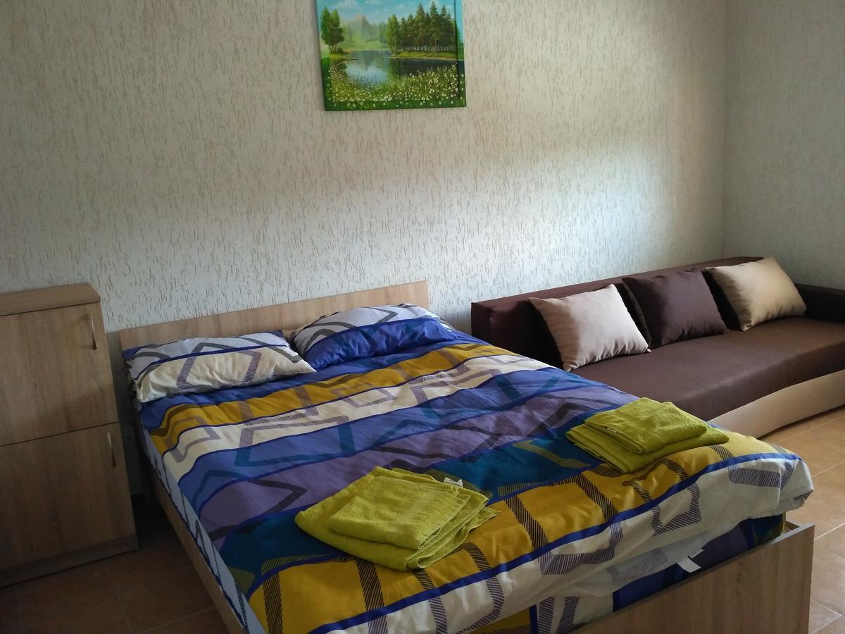Motel Lutsk Bagian luar foto
